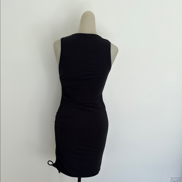 Lululemon Cinch It Dress in Black Women's Size 2 [small] - Picture 5 of 7